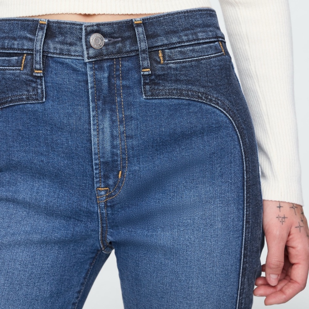 Gap Women’s High Rise '70s Flare Jeans - Picture 5 of 12